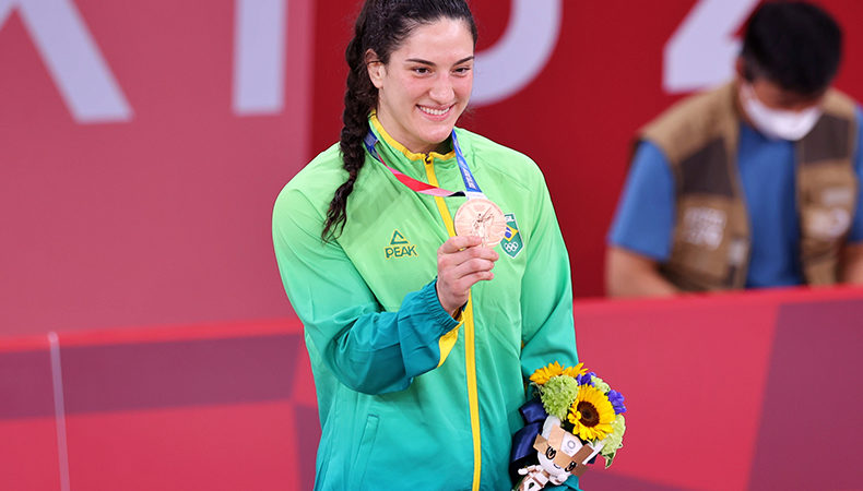 Mayra Aguiar conquista medalha de bronze no judô