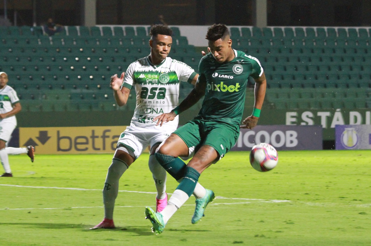 Goiás derrota Guarani por 2 a 1 e entra no G4 da Série B