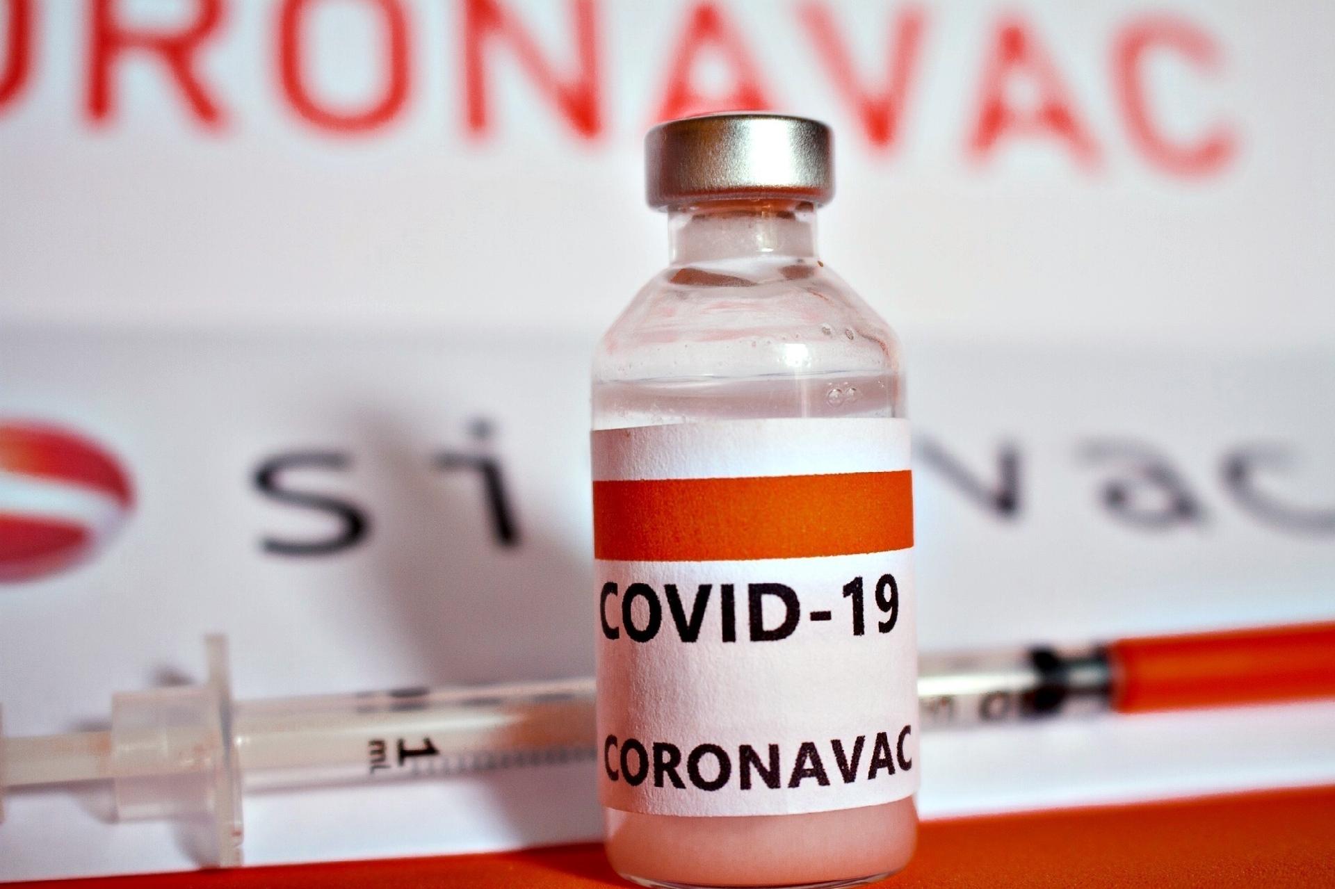 Anvisa rejeita uso de CoronaVac para crianças e adolescentes