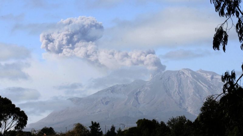 Vulcão Cumbre Vieja entra em erupção no Arquipélago das Canárias