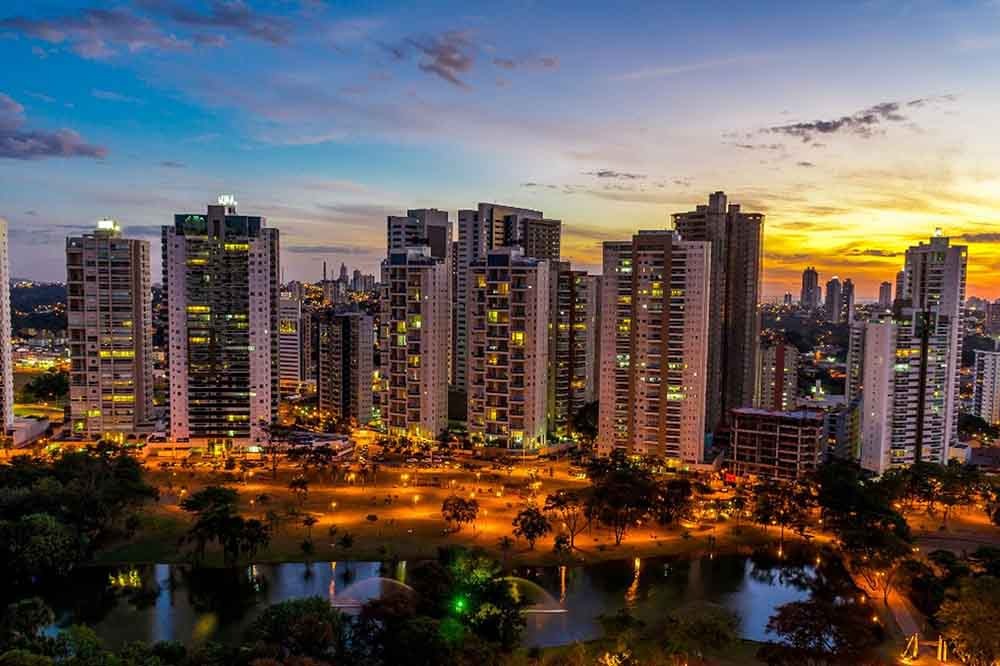 Terça-feira de sol e possibilidade de chuva em Goiás