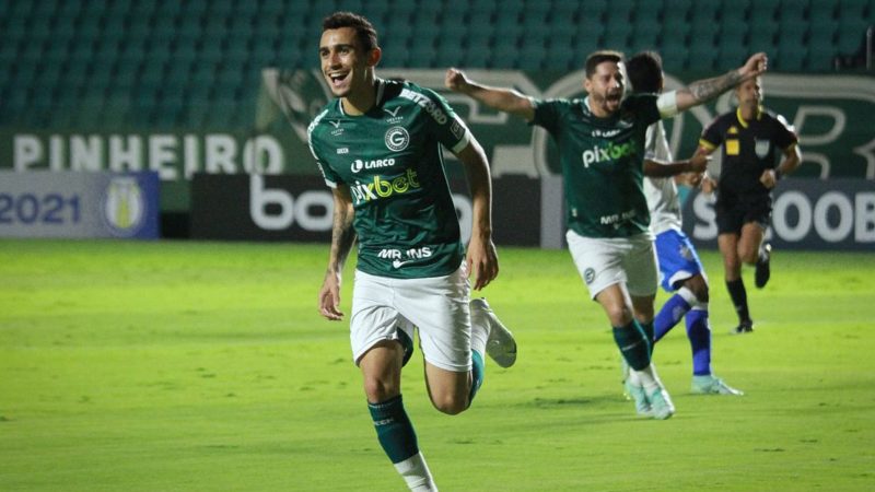 Goiás supera CSA e assume 3ª posição da Série B