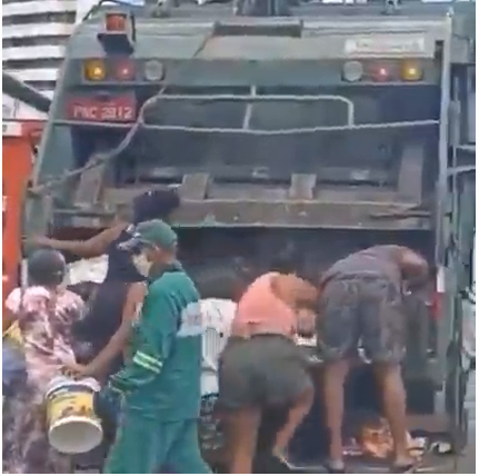 Vídeo de pessoas revirando lixo em busca de comida é o retrato do Brasil