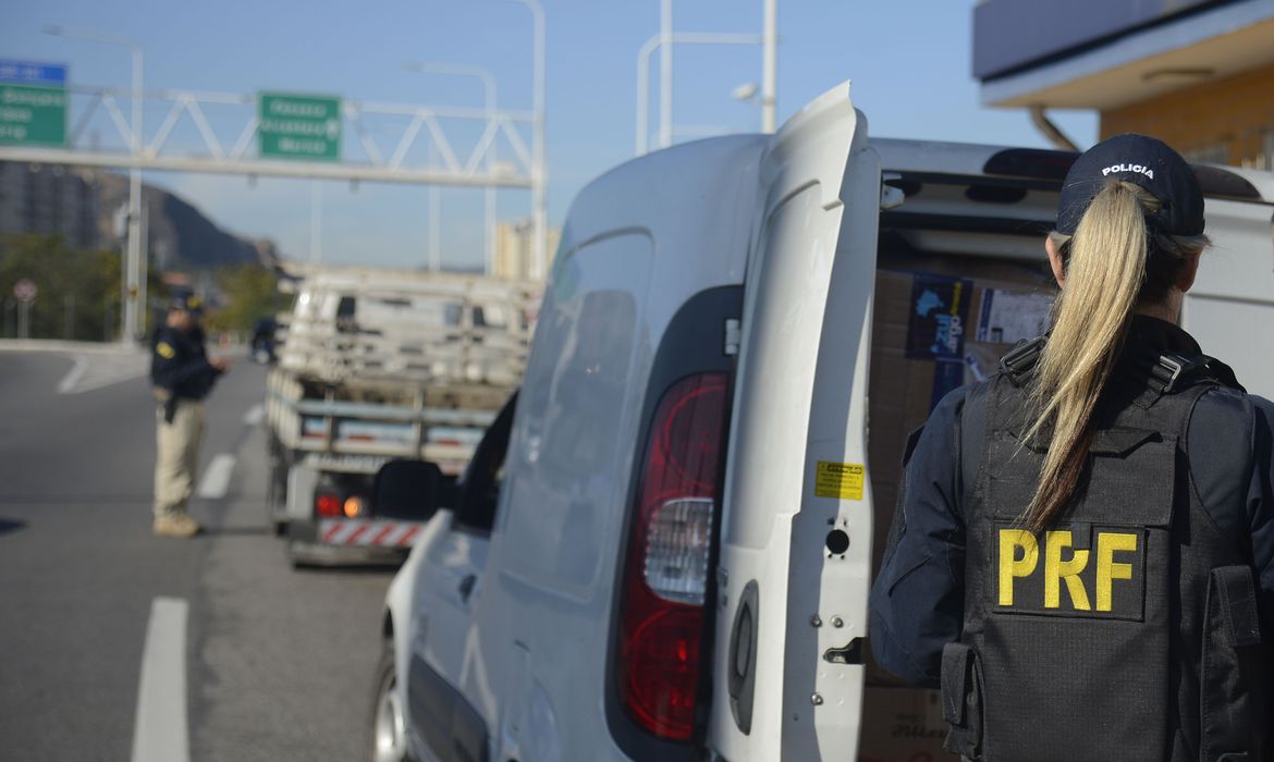 Decisão da Justiça impede atuação da PRF fora de rodovias federais