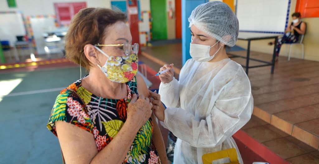 Goiânia disponibiliza 76 postos para vacinação contra Covid nesta sexta