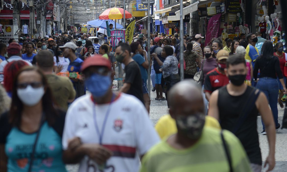 Aumento da expectativa de vida não considera efeitos da covid-19