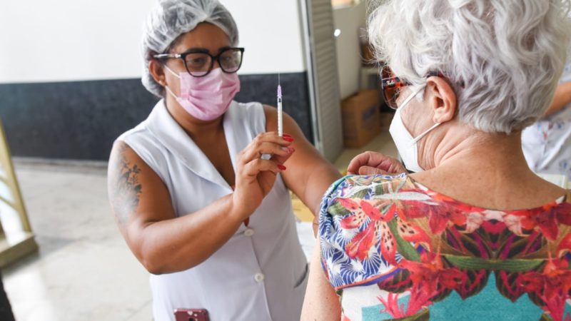 Goiânia terá 14 locais para aplicação de todas as vacinas contra a Covid-19 neste sábado