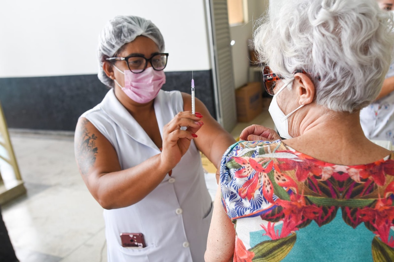 Goiânia terá 14 locais para aplicação de todas as vacinas contra a Covid-19 neste sábado