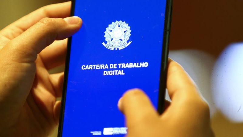 Mais de 300 mil trabalhadores ainda não sacaram o Abono Salarial