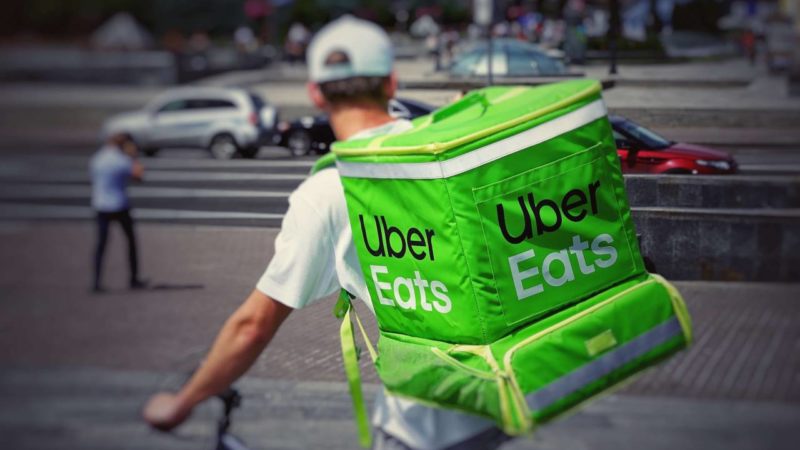 Uber Eats vai parar de entregar refeições de restaurantes