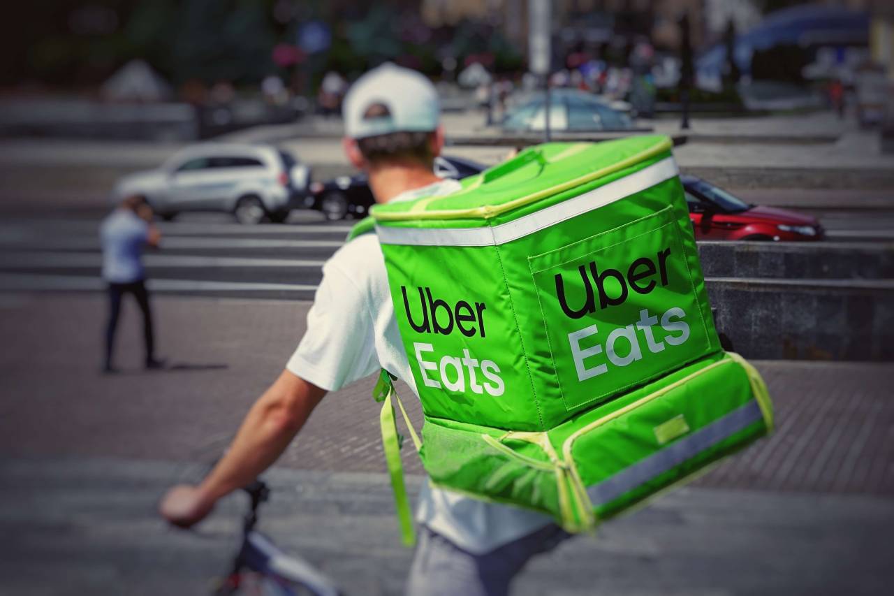 Uber Eats vai parar de entregar refeições de restaurantes