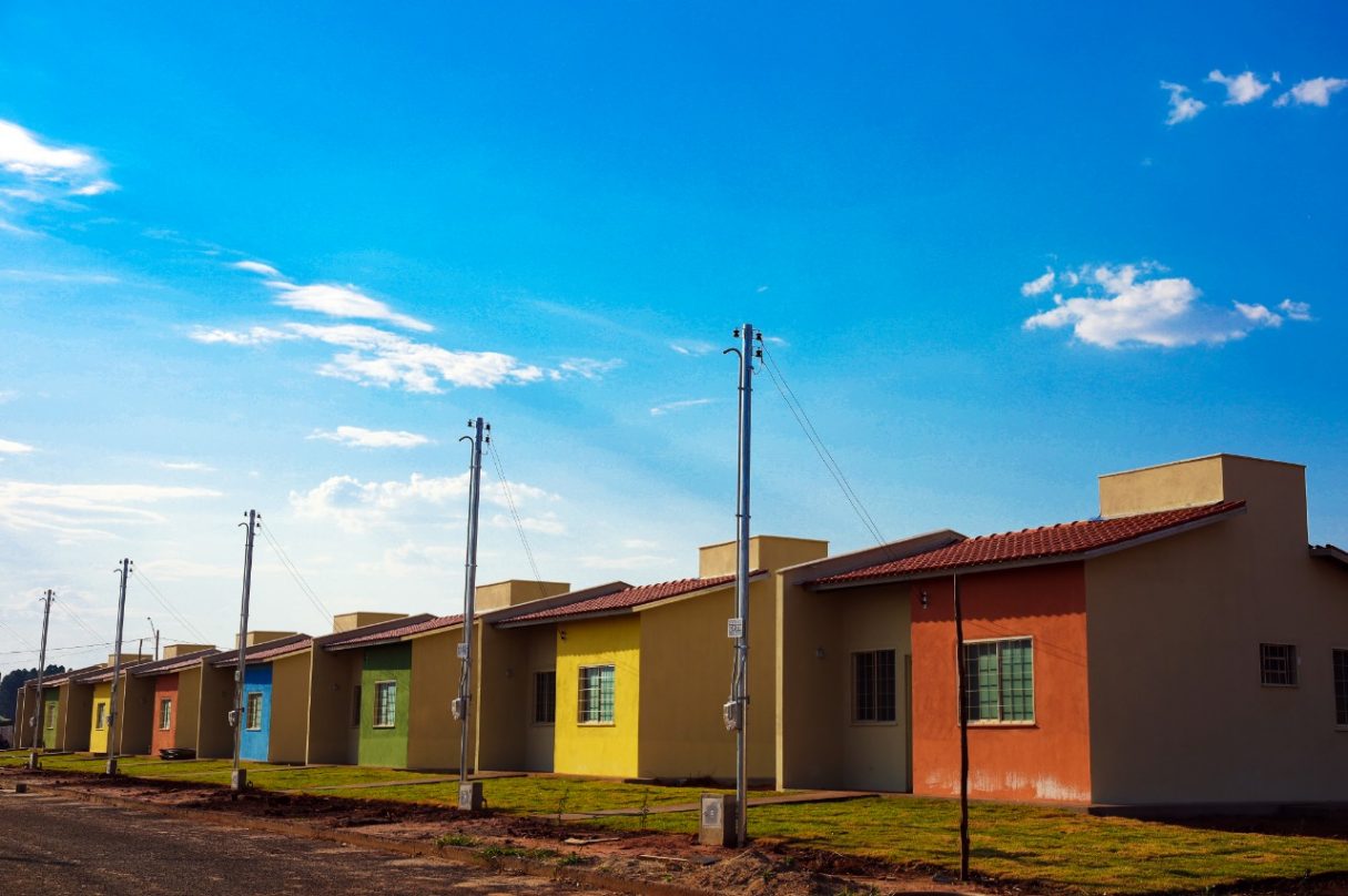 Entregues as primeiras 50 casas a custo zero do Pra Ter Onde Morar Construção, em Paraúna