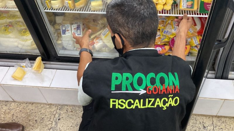 Procon Goiânia autua 31 supermercados por diferença de preço entre gôndola e caixa