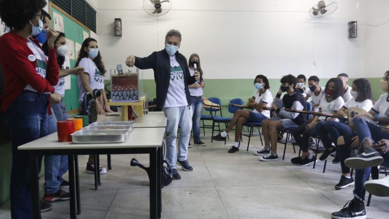 Prêmio oferece US$ 50 mil a escolas de todo o mundo