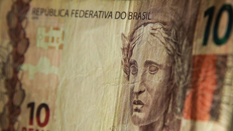 Prévia da inflação oficial fica em 0,95% em março, diz IBGE