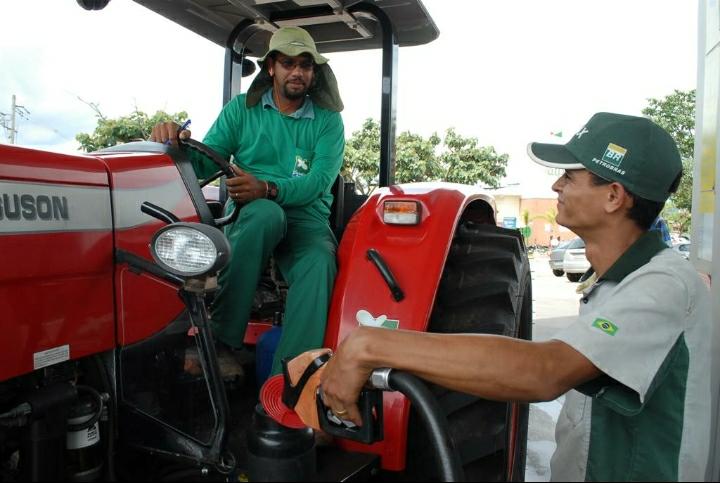 Petrobras aumenta em 8,87% preço do diesel