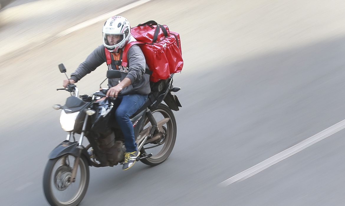 Brasil tem 1,5 milhão de motoristas e entregadores de produtos