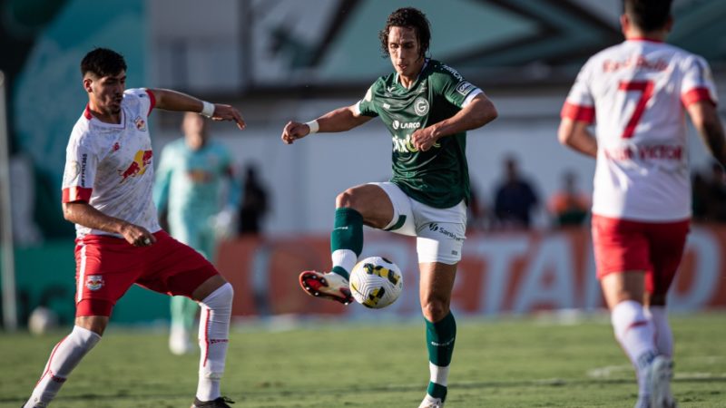 Goiás e Red Bull Bragantino empatam na abertura da 8ª rodada do Brasileirão