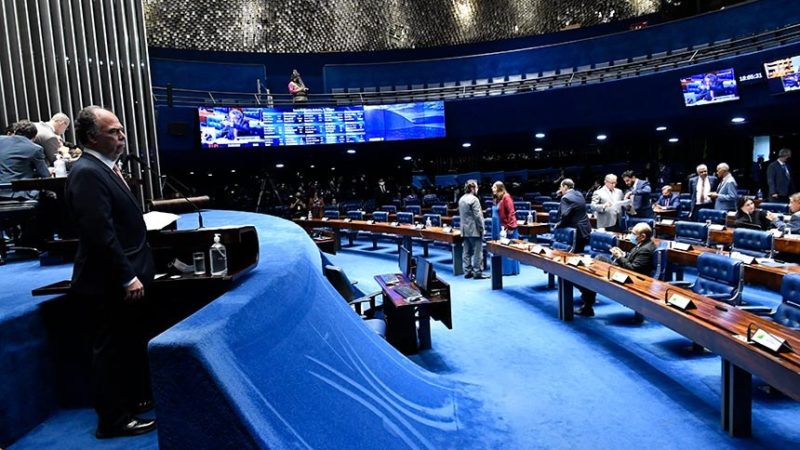 Senado aprova MP que reduz em até 99% dívidas do Fies