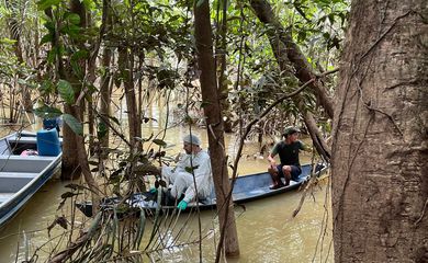 Lancha de Bruno e Dom é encontrada afundada em rio do Amazonas