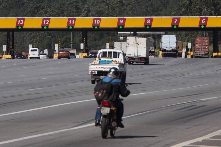 Projeto de Eduardo Prado propõe mais segurança a motociclistas em pedágios