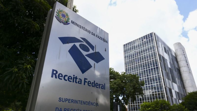 Receita Federal alerta sobre golpes aplicados via internet