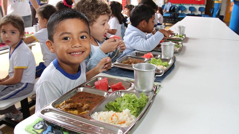 Aluno de escola pública poderá ter segunda refeição garantida