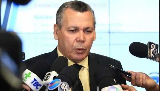 Ex-diretor da Polícia Civil assume vaga do vereador Santana Gomes