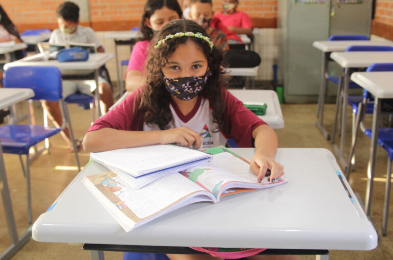 Alunos da Rede Municipal de Aparecida voltam às aulas na terça-feira, 2