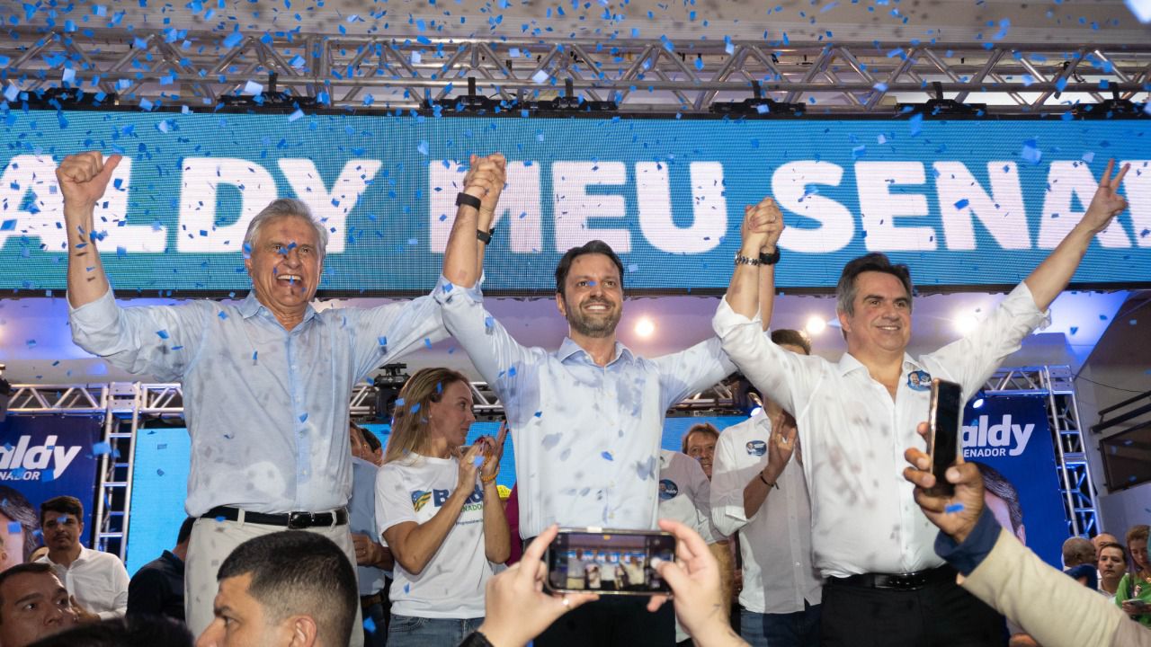 Ao lado de Ciro Nogueira e Caiado, Alexandre Baldy oficializa candidatura ao Senado