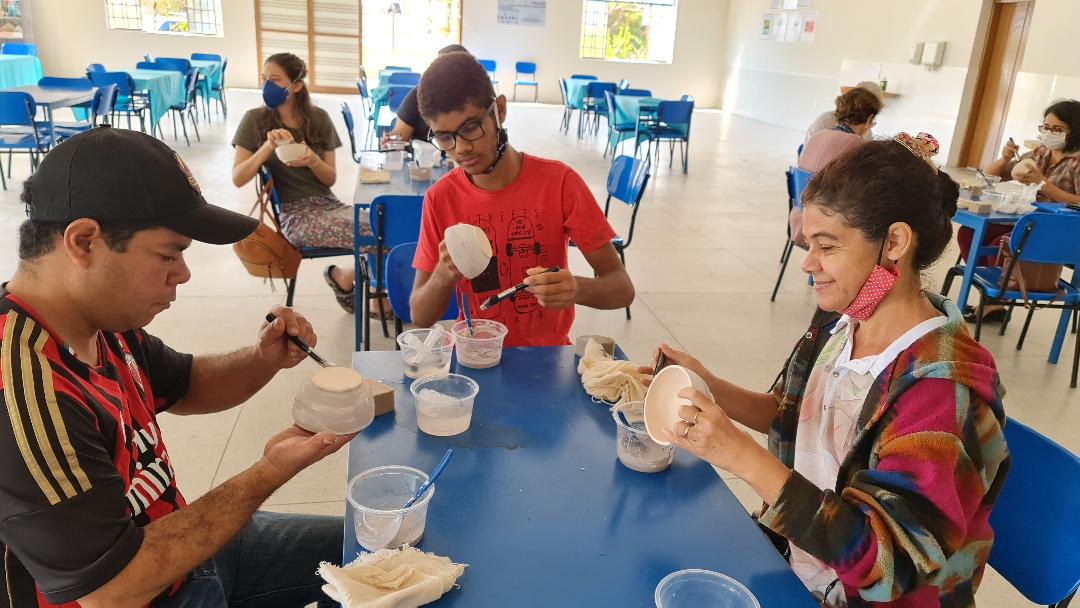 Projeto Cerâmica Viva realiza oficinas formativas e feira de produtos em Ipameri