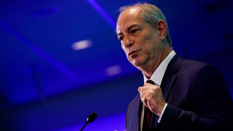 Ciro diz não poder reduzir carga tributária sem resolver crise fiscal