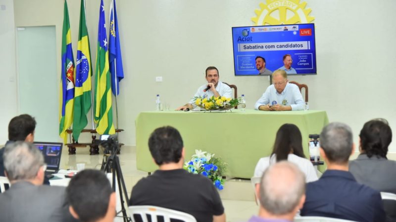 Mendanha defende investimentos em turismo religioso em Trindade