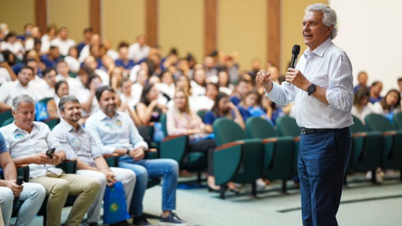 Em Goiânia, indústria farmacêutica recebe Caiado em apoio à reeleição