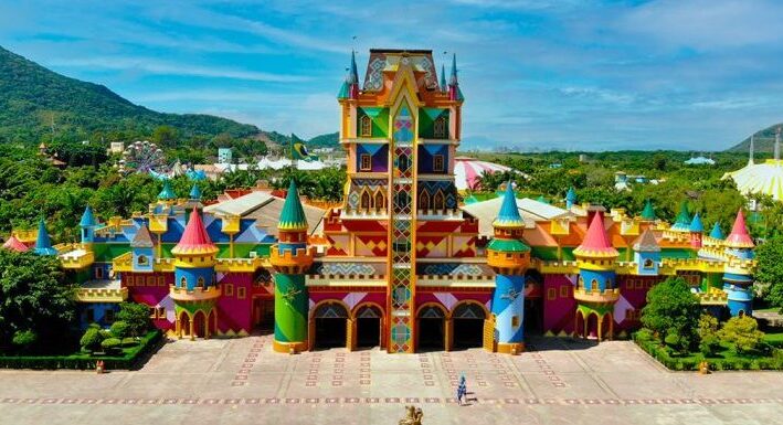 TRE proíbe Beto Carrero World de fazer propagandas de cunho eleitoral