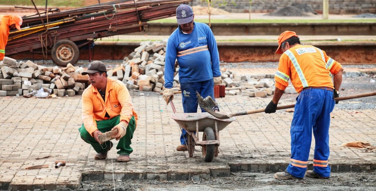 Obras na Praça do Trabalhador avançam e atingem 80% de conclusão