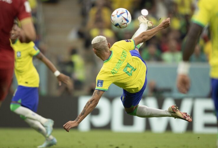 Seleção brasileira vence a Sérvia na estreia da Copa do Mundo do Catar 2022