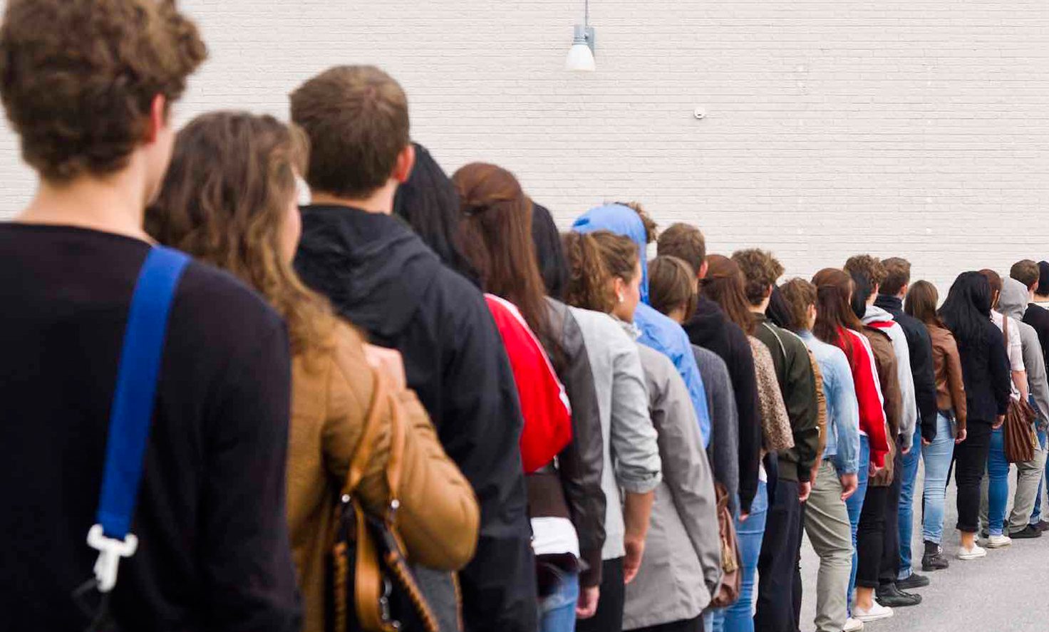 Após dois anos de covid, um em cada quatro jovens não estuda