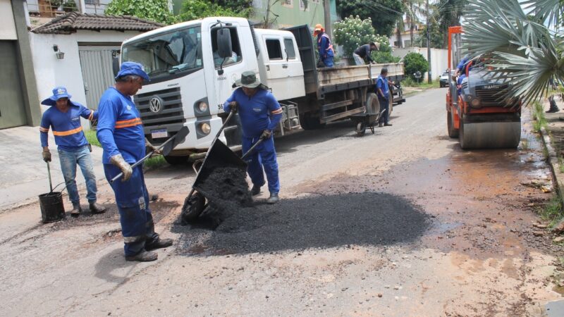 Prefeitura de Goiânia amplia investimentos em manutenção de vias, implanta programa de recuperação asfáltica, e escala 100 servidores todos os dias para operação tapa-buracos