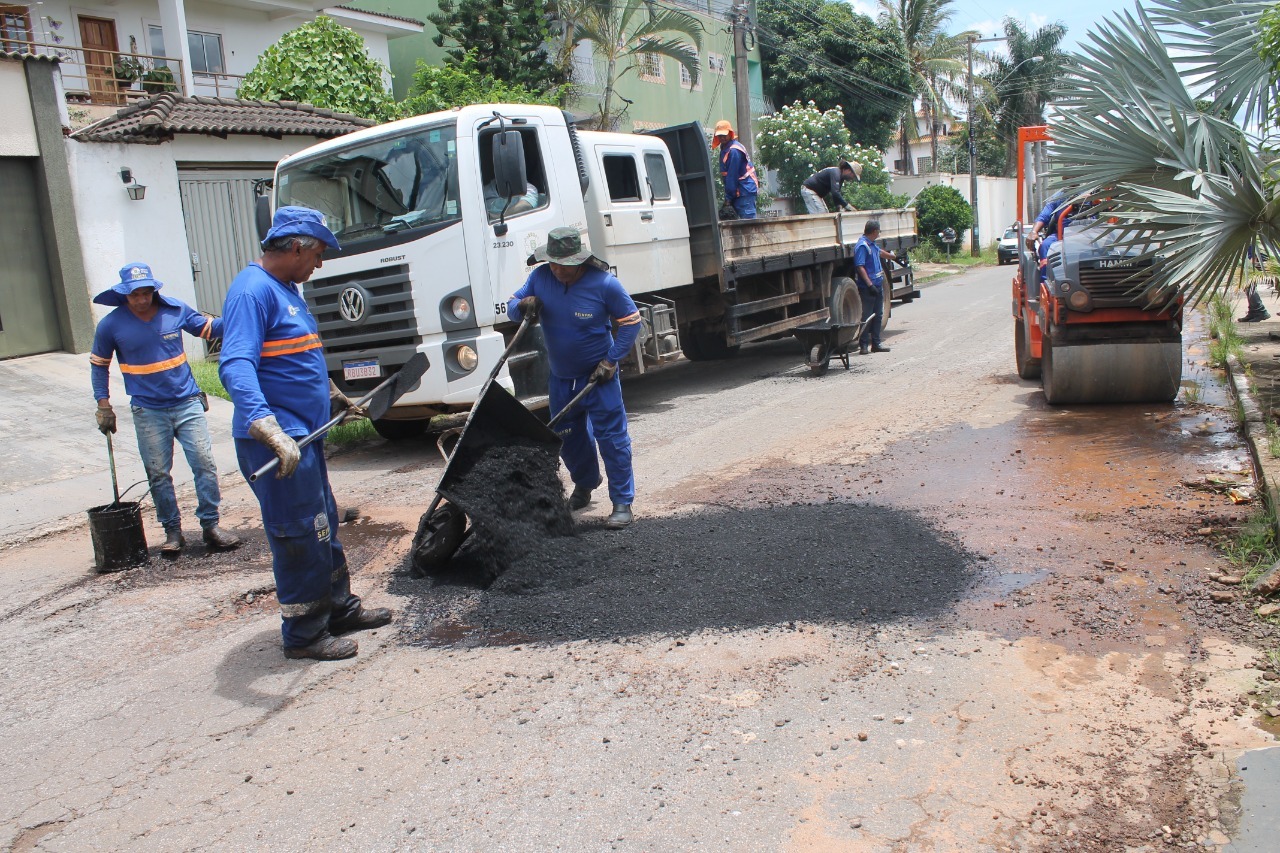 Prefeitura de Goiânia amplia investimentos em manutenção de vias, implanta programa de recuperação asfáltica, e escala 100 servidores todos os dias para operação tapa-buracos