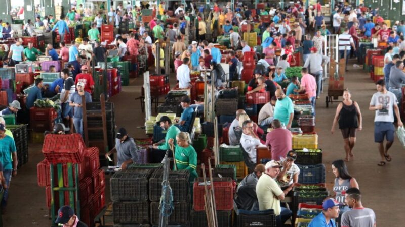 Mercado da Ceasa funciona normalmente no Carnaval