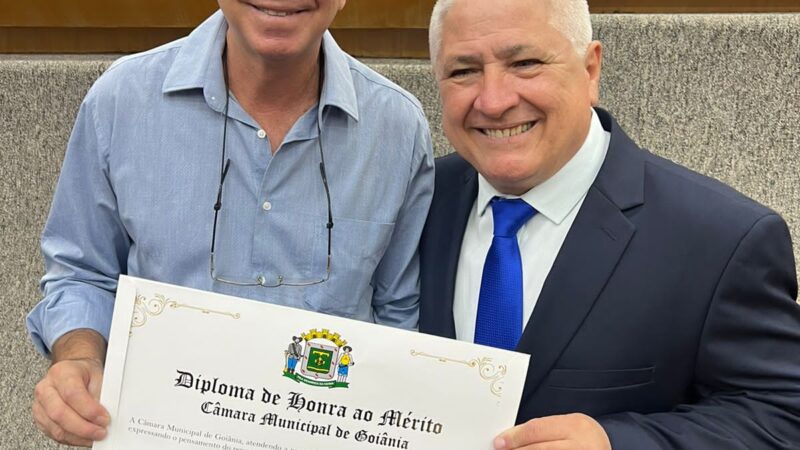 Helinho é homenageado pela Câmara Municipal de Goiânia