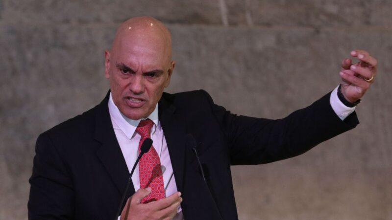 Moraes manda PF marcar depoimento de Bolsonaro sobre atos golpistas