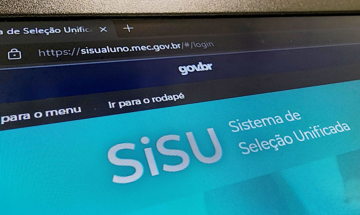 MEC divulga nesta segunda-feira lista de espera do Sisu