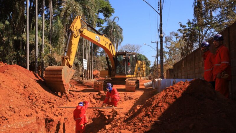 “Trabalho é marca da gestão”, diz prefeito Rogério em giro de vistorias e entregas de obras