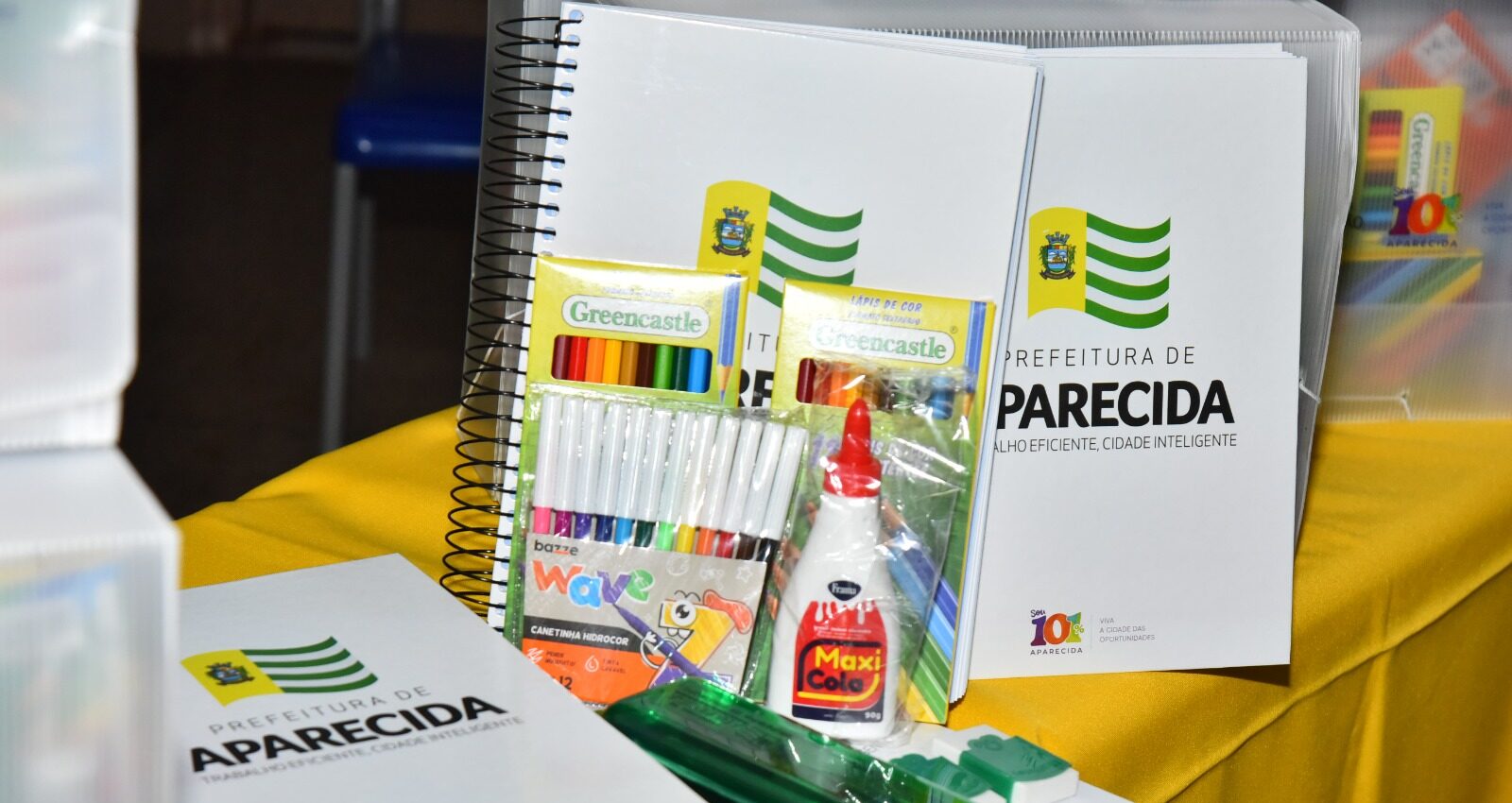 Prefeitura inicia entrega de kits escolares para estudantes da Rede Municipal