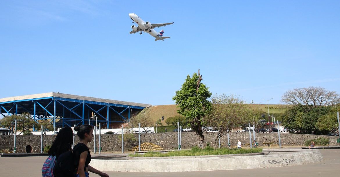 Aeroporto de Congonhas cancela voos após alarme falso de sequestro