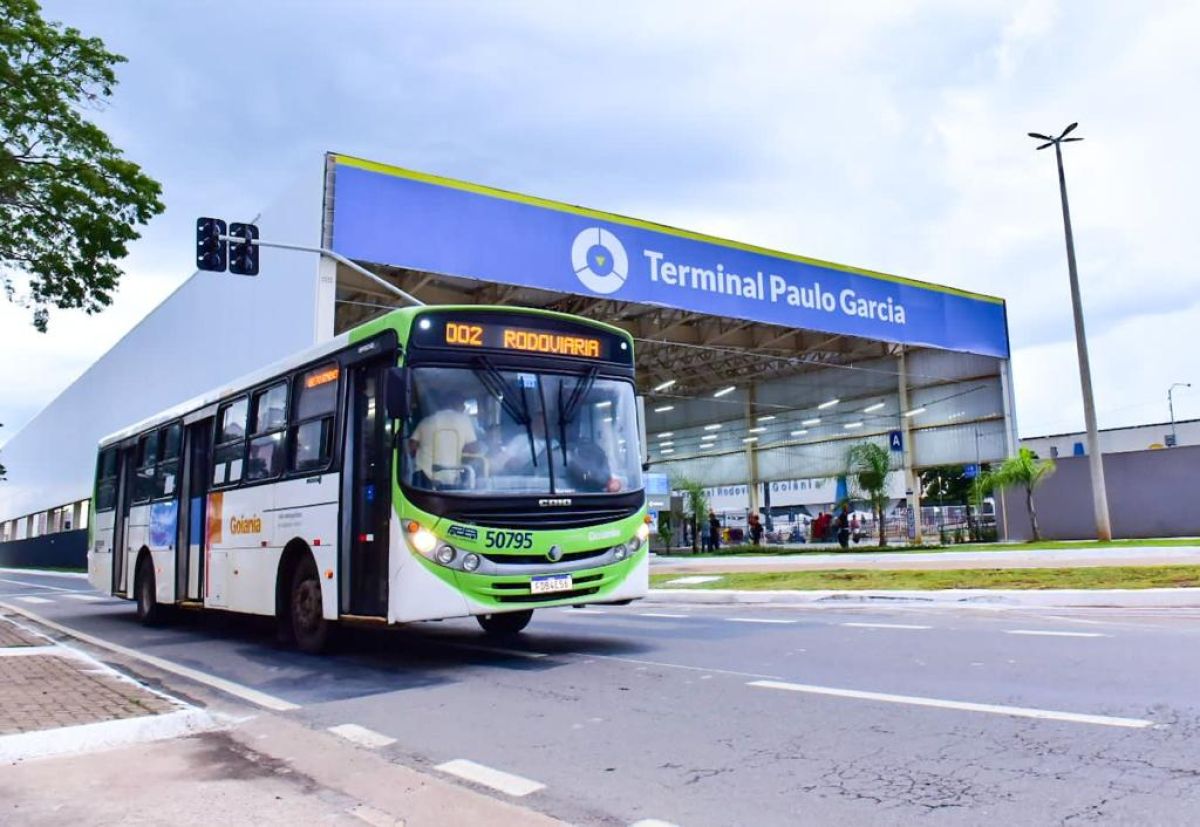 Prefeito Rogério apresenta estação modelo do BRT Norte-Sul