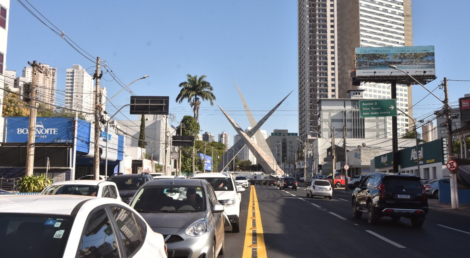 Com investimento de R$ 7,5 milhões, prefeito Rogério inaugura revitalização da Avenida 85