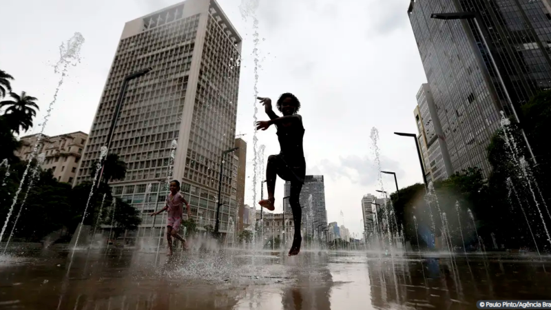 Inmet alerta para onda de calor que chega ao país nos próximos dias